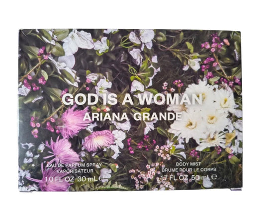 Set Ariana G. GOD IS A WOMAN