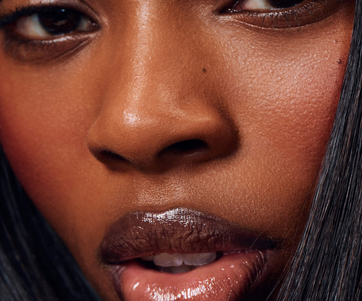 Rhode | The contouring lip shaper