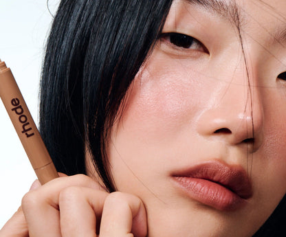 Rhode | The contouring lip shaper