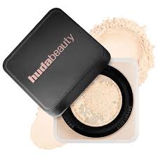 HUDA BEAUTY |  Easy Bake Blurring Loose Baking & Setting Powder mini